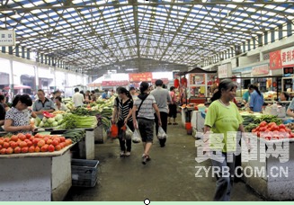 抓好农贸市场升级改造 畅通农产品流通“最后一公里”